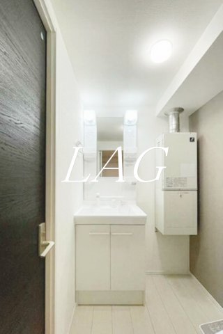 居室・リビング　独立洗面台です。