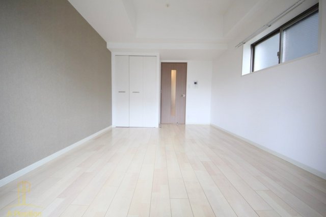 居室・リビング　エスリード大阪天満宮