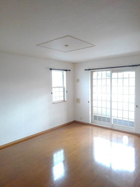 居室・リビング　１４．３帖の広々リビング♪