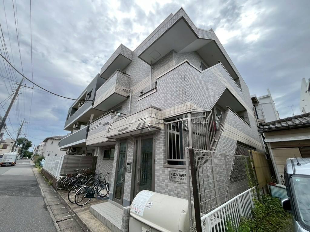 エントランス　清潔なエントランスです