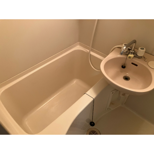 バス・シャワールーム　洗面台