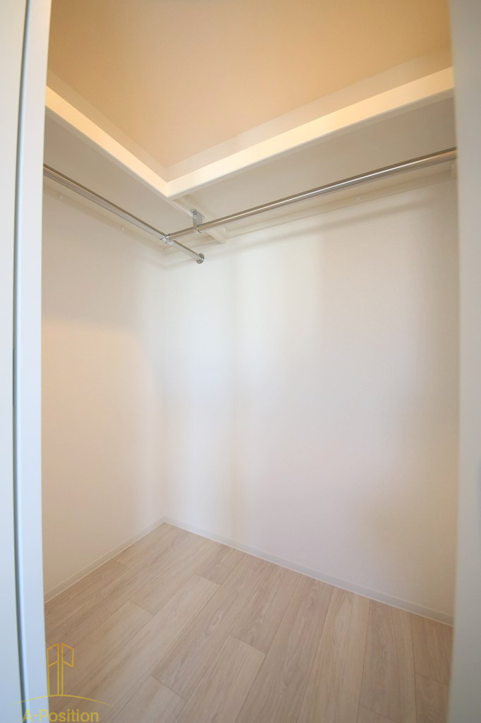 収納　セレニテフラン難波