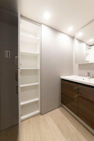 洗面設備　忙しい朝には欠かせない洗面所です