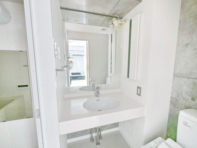 洗面設備　※別部屋参考写真です