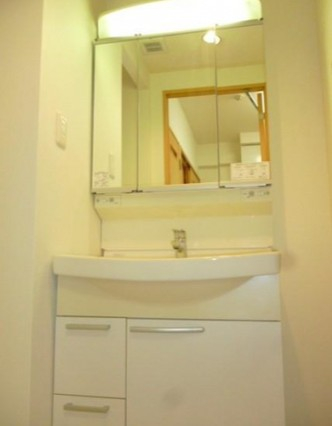 洗面設備　忙しい朝には欠かせない洗面所です