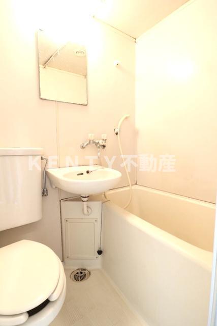 バス・シャワールーム　ゆったり過ごせるお風呂です