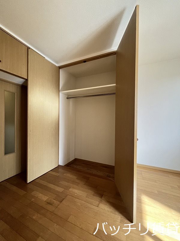 収納　別号室タイプの為、現状を優先いたします