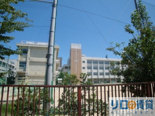 小学校　大阪市立小松小学校（小学校）まで412m