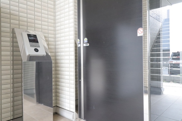 エントランス　オートロック