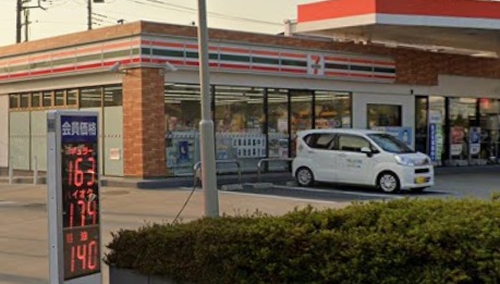 コンビニ　セブンイレブン春日部梅田3丁目店（コンビニ）まで405m
