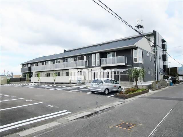 建物外観　南向きの明るい日が差し込む建物です