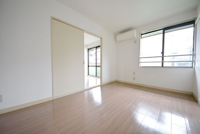 居室・リビング　居室