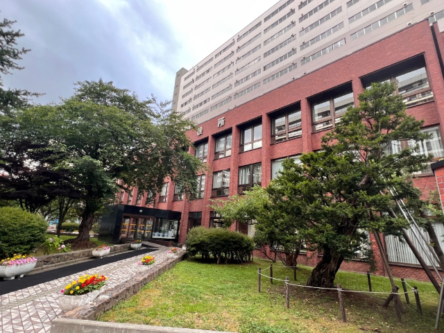 役所　札幌市東区役所（役所）まで2510m