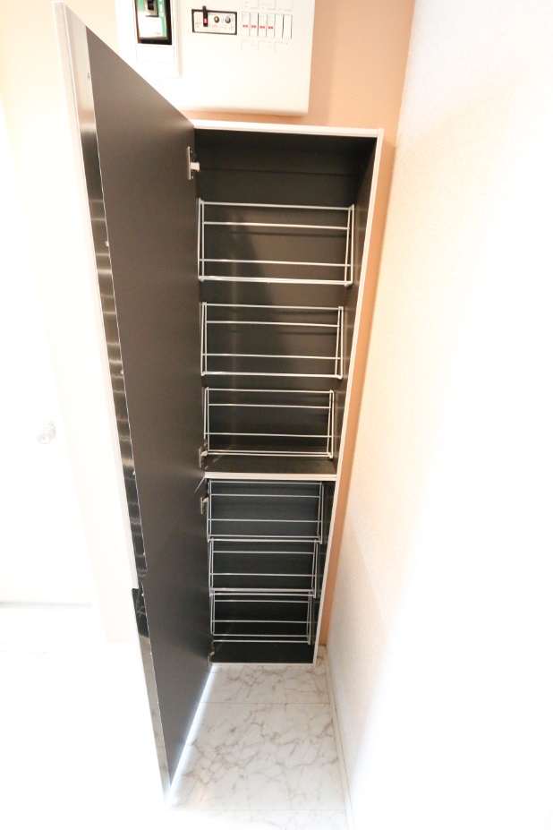 収納　ソラシア 同タイプ参考写真です。