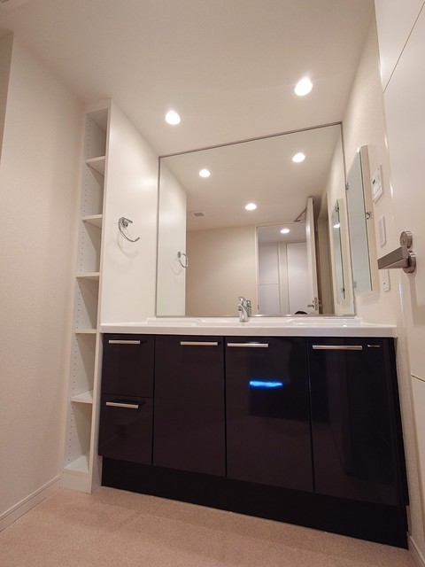 洗面設備　※写真は同タイプ住戸です。