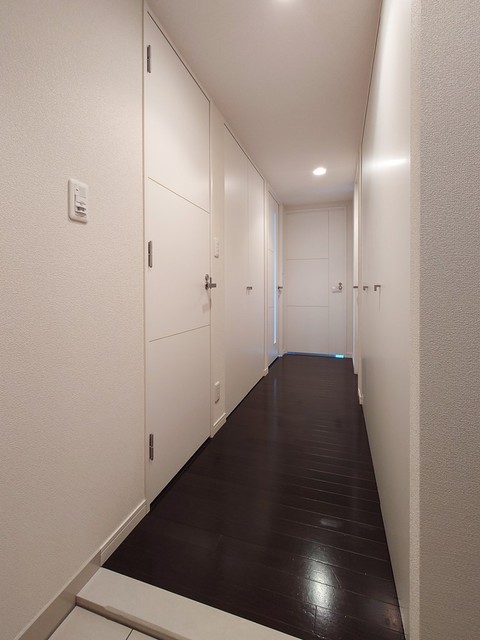 玄関　※写真は同タイプ住戸です。