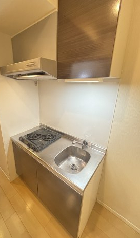 キッチン　コンパクトなキッチンで掃除もラクラク