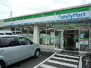 コンビニ　ファミリーマート杉並人見街道店（コンビニ）まで422m