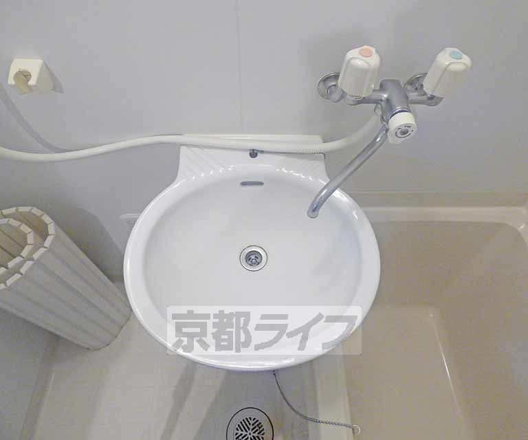 洗面設備　洗面台です。