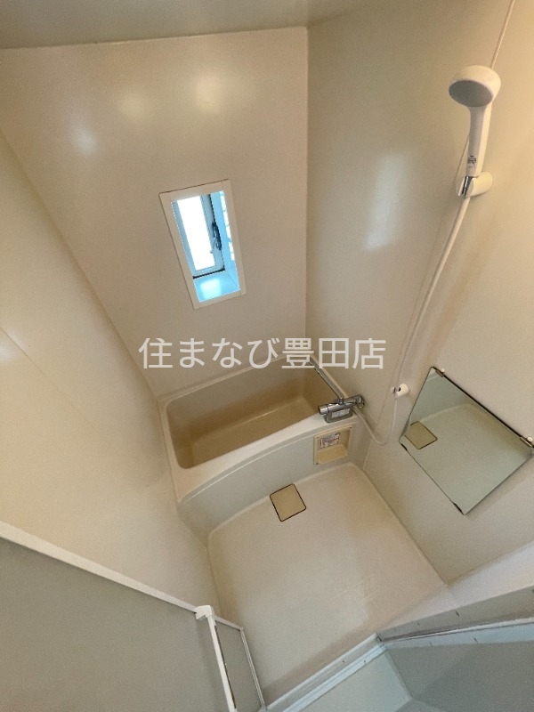 バス・シャワールーム　同型別部屋写真