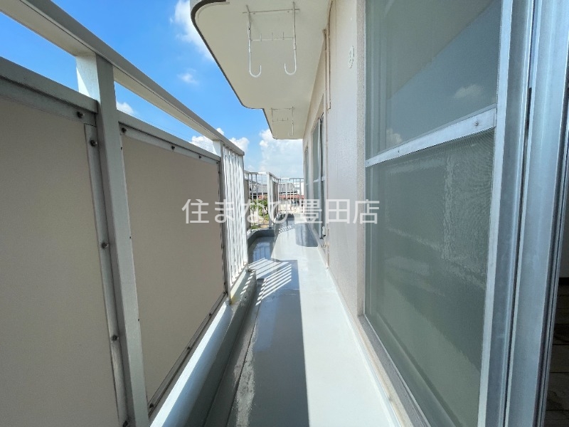 バルコニー　同型別部屋写真