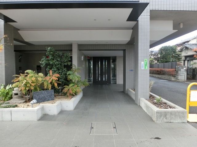 その他共有部分　オートロック付きのエントランス