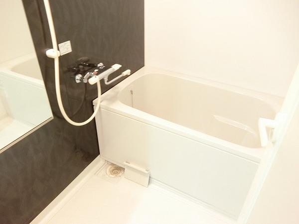 バス・シャワールーム　セパレートです！