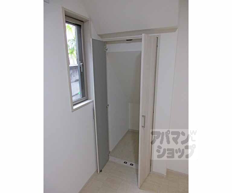 収納　階段下の収納ですよ～