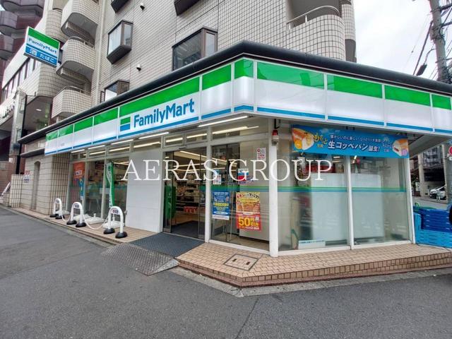 コンビニ　ファミリーマートピソ池袋店（コンビニ）まで120m