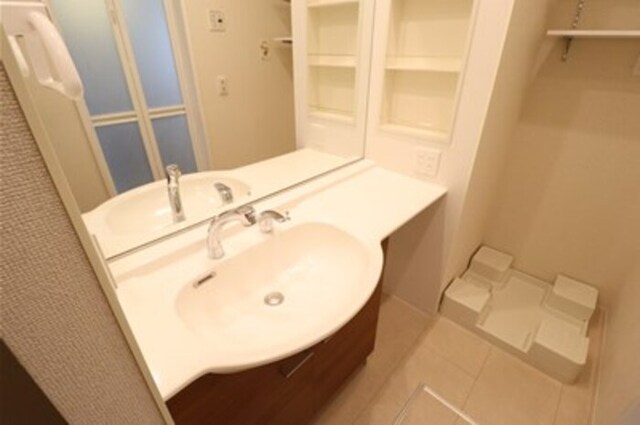 洗面設備　洗髪洗面化粧台