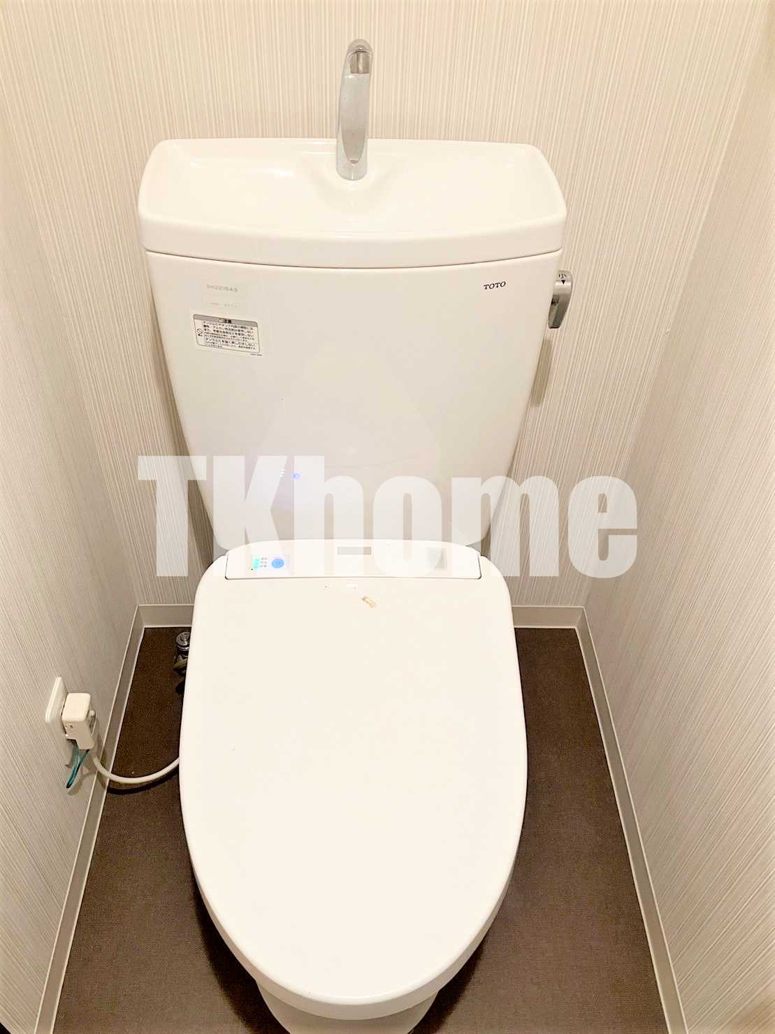 トイレ　ウォシュレット完備