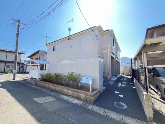 建物外観　外観写真（昼）