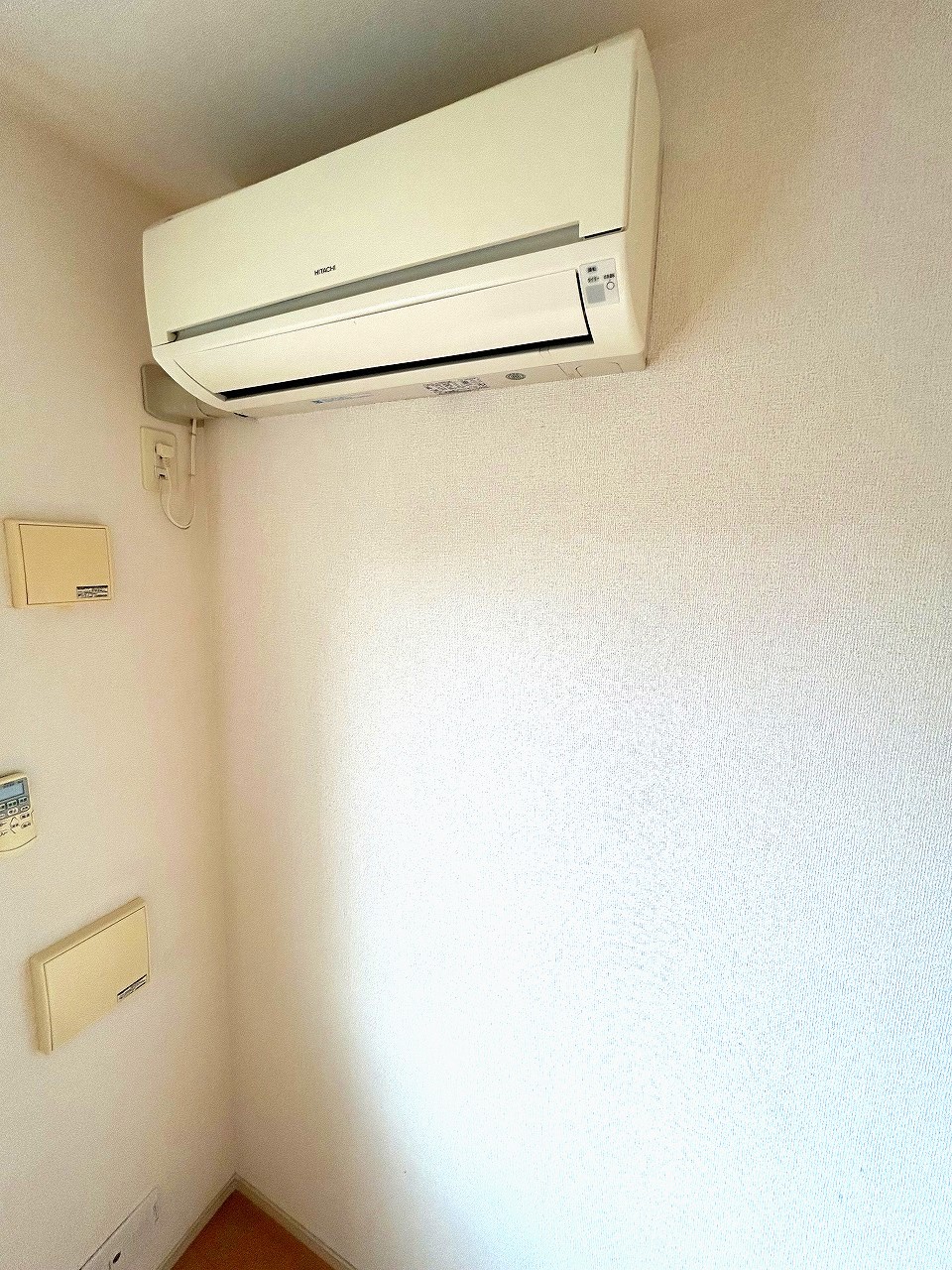 その他設備　エアコン1基付き