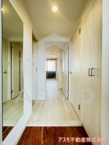 玄関　同マンション別部屋　参考写真