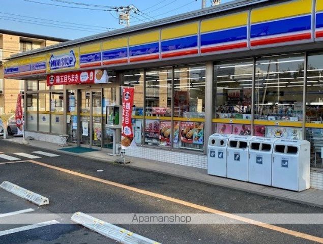 コンビニ　ミニストップ（コンビニ）まで496m
