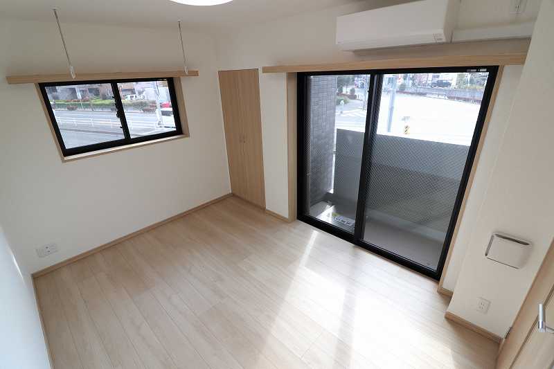居室・リビング　※同物件、別部屋になります。