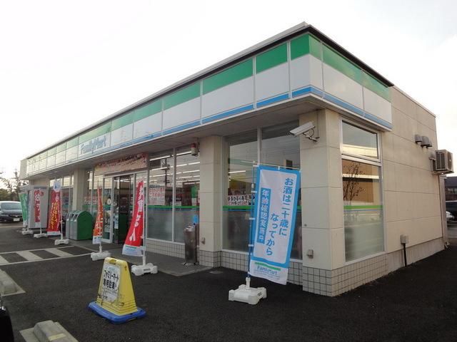 コンビニ　ファミリーマート（コンビニ）まで280m