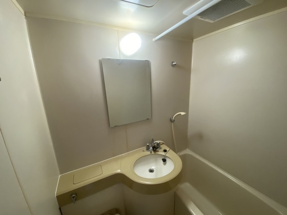 洗面設備　※別部屋の写真です