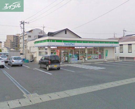 コンビニ　ファミリーマート岡山青江店（コンビニ）まで207m