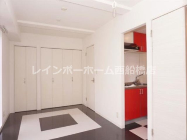 居室・リビング　同建物別間取りの参考写真です。