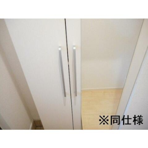 玄関　同仕様