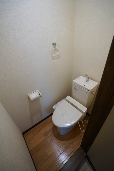 トイレ　同じ建物の別のお部屋