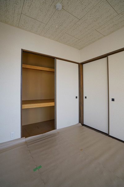 収納　同じ建物の別のお部屋