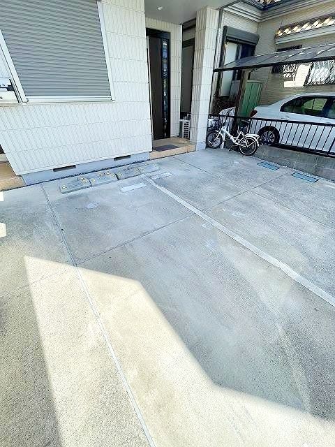 駐車場　バルコニー