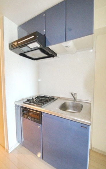 キッチン　別部屋の画像を使用しております。