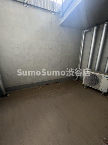 バルコニー　お洗濯にも便利なバルコニー付き