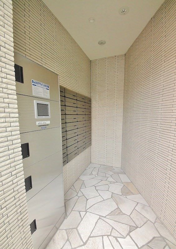 エントランス　エントランス