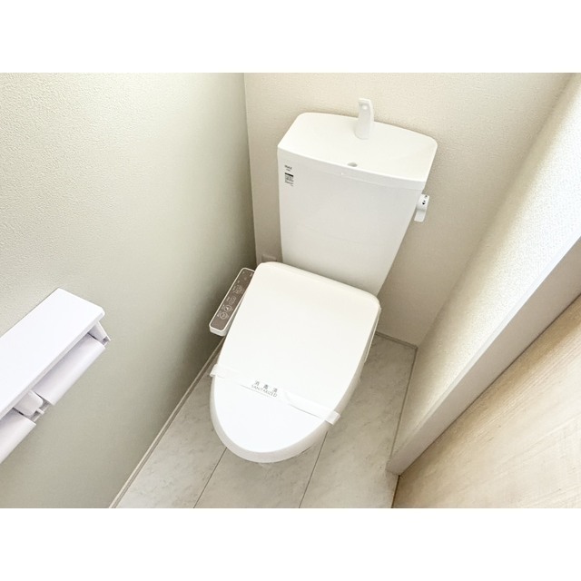 トイレ　シャワー付きトイレ