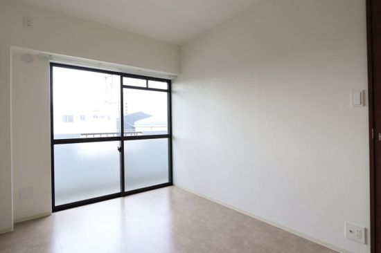 その他部屋・スペース　使い勝手のいい寝室です