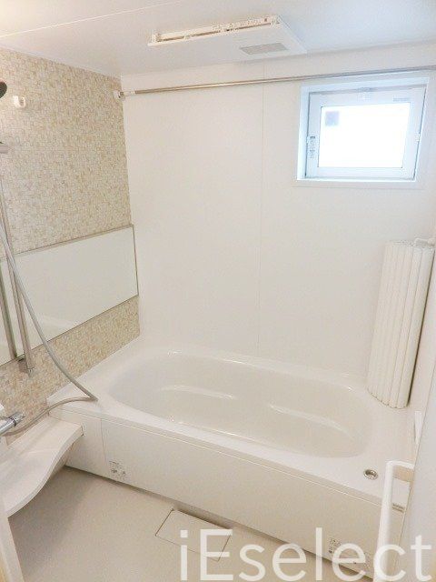 バス・シャワールーム　広々１坪バスでリラックス♪